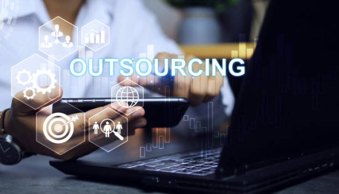 Apa Itu Outsourcing? Pengertian, Manfaat, dan Contoh Praktiknya di Dunia Kerja