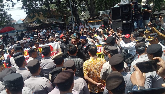 Investigasi Stockpile Sawdust di Banyuglugur: Antara Izin Yang Tidak Jelas, Bahaya Kesehatan, dan Jeritan Warga