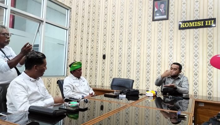 Rapat Panas di DPRD Situbondo, LSM SITI JENAR Protes Rekomendasi Stockpile Sawdust