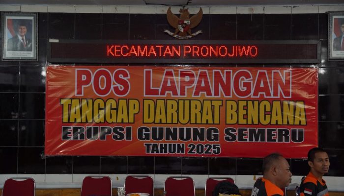 PTPP Proyek Tol Prosiwangi Salurkan Bantuan Kemanusiaan untuk Korban Erupsi Semeru di Lumajang Petang ini
